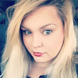 Meet your Posher, Rebecca